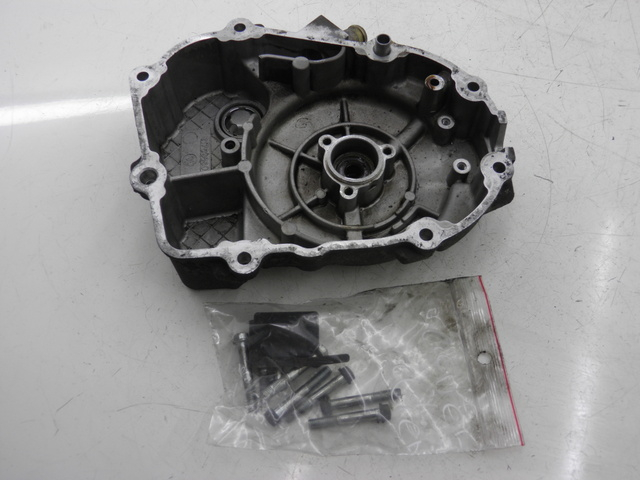 photo de TAPA ALTERNADOR PEUGEOT SATELIS 125 (2006 - 2009) - Detalle de la pieza