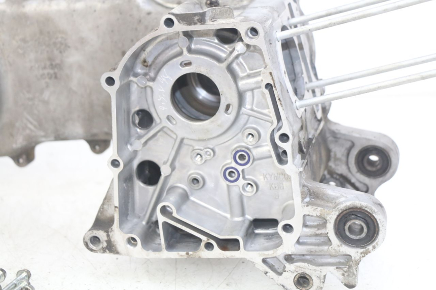 photo de CÁRTER DE MOTOR INFERIOR KYMCO AGILITY 16+ 4T 50 (2018 - 2023)