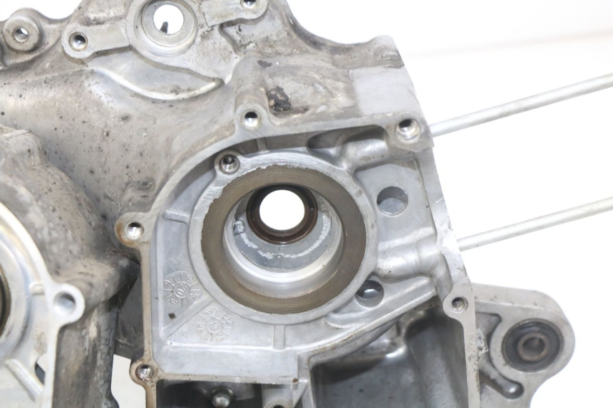 photo de CÁRTER DE MOTOR INFERIOR KYMCO AGILITY 16+ 4T 50 (2018 - 2023)