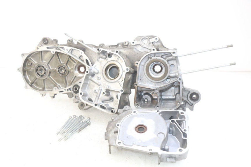 photo de CÁRTER DE MOTOR INFERIOR KYMCO AGILITY 16+ 4T 50 (2018 - 2023)