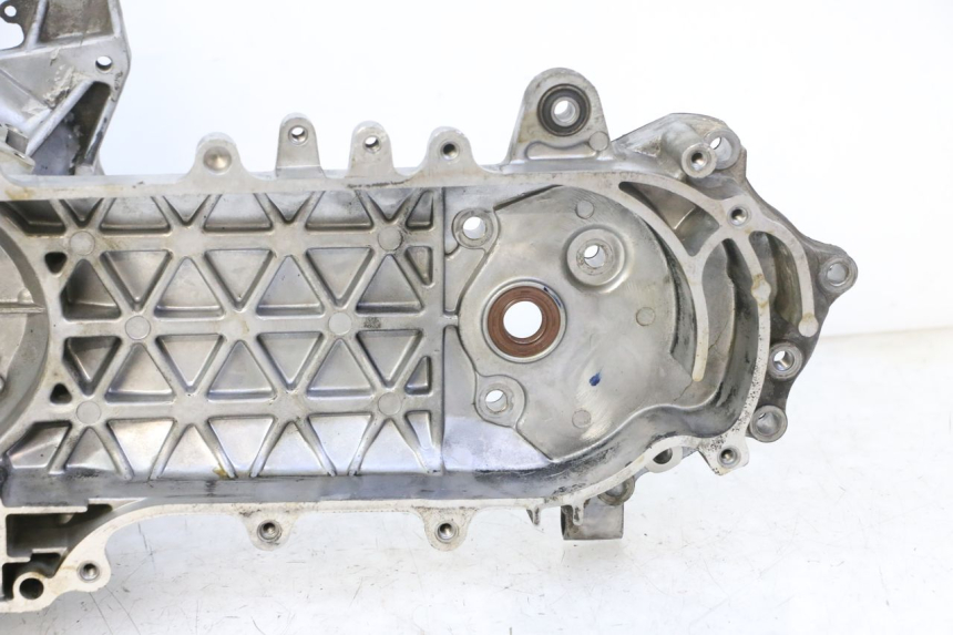 photo de CÁRTER DE MOTOR INFERIOR KYMCO AGILITY NAKED RENOUVO 2T 50 (2011 - 2018)
