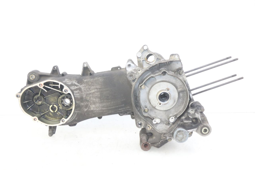 photo de CÁRTER DE MOTOR INFERIOR APRILIA SCARABEO 100 (2003 - 2012)