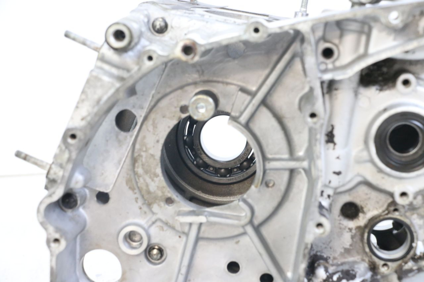 photo de Cárter inferior del motor HYOSUNG GV AQUILA 125 (2000 - 2004) - Características distintivas