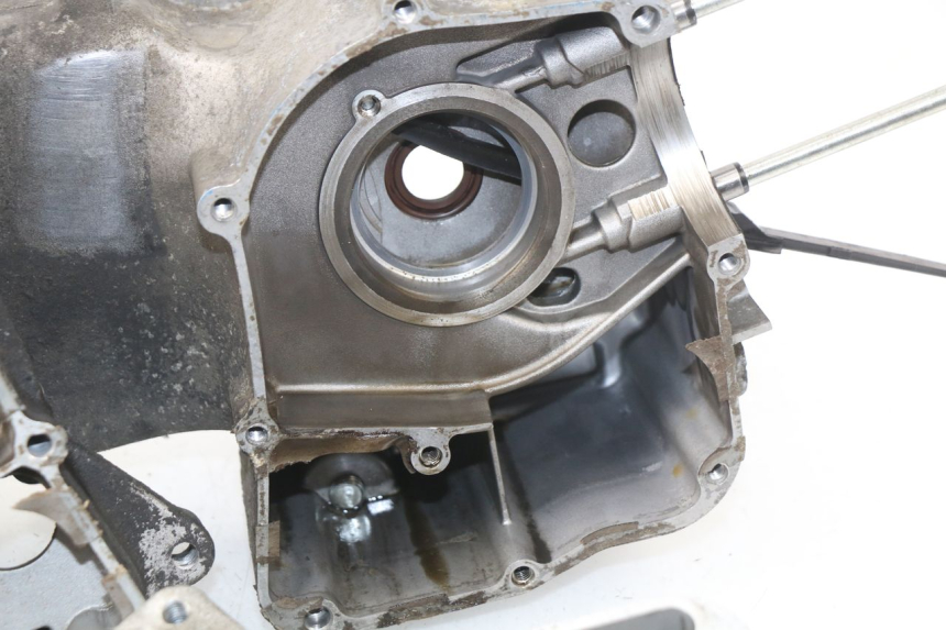 photo de CÁRTER DE MOTOR INFERIOR JONWAY AZTRAL 125 (2008 - 2017)