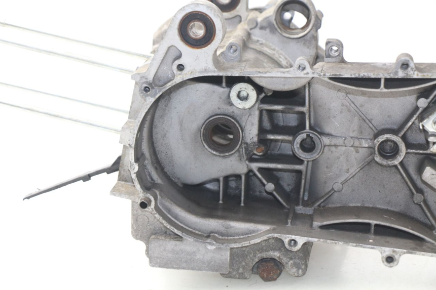 photo de CÁRTER DE MOTOR INFERIOR JONWAY AZTRAL 125 (2008 - 2017)