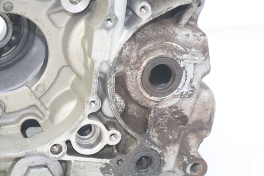 photo de CÁRTER DE MOTOR INFERIOR DAELIM VJ ROADWIN FI 125 (2008 - 2017)