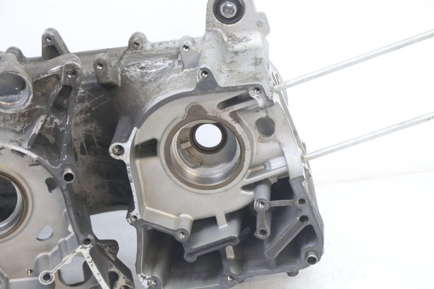 photo de CÁRTER DE MOTOR INFERIOR KYMCO DINK STREET 125 (2009 - 2014)