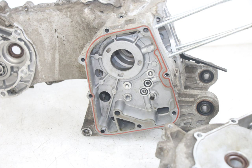 photo de CÁRTER DE MOTOR INFERIOR JM MOTORS EVOLIS 4T 50 (2018 - 2022)