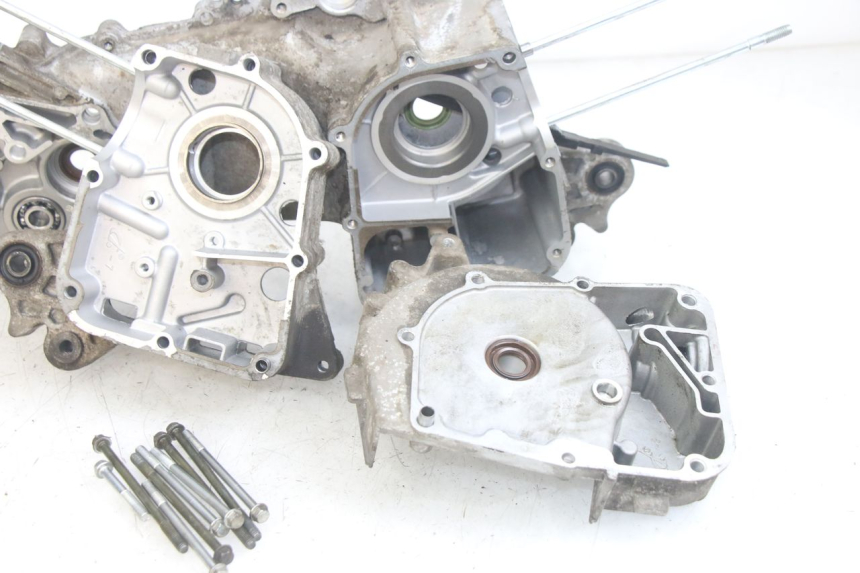 photo de CÁRTER DE MOTOR INFERIOR JM MOTORS EVOLIS 4T 50 (2018 - 2022)