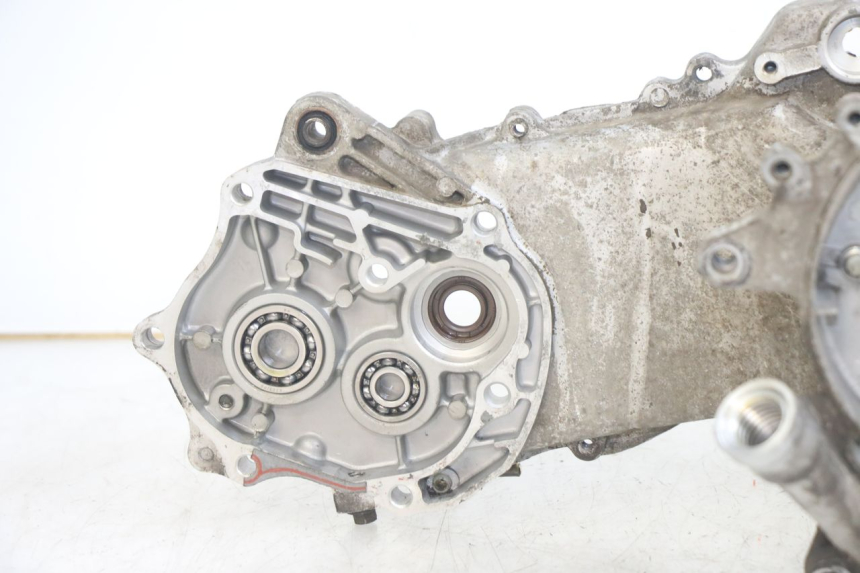 photo de CÁRTER DE MOTOR INFERIOR JM MOTORS EVOLIS 4T 50 (2018 - 2022)