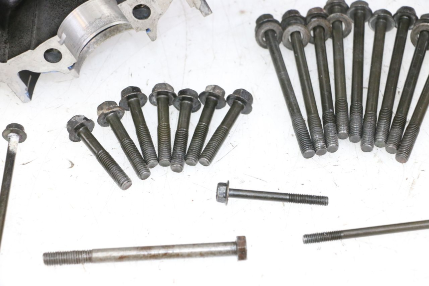 photo de CARTER YAMAHA FJ 36Y 1100 (1984 - 1985) - Zoom sobre los componentes