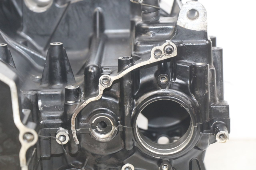 photo de CÁRTER DE MOTOR INFERIOR YAMAHA FZS FAZER 600 (1998 - 2001)