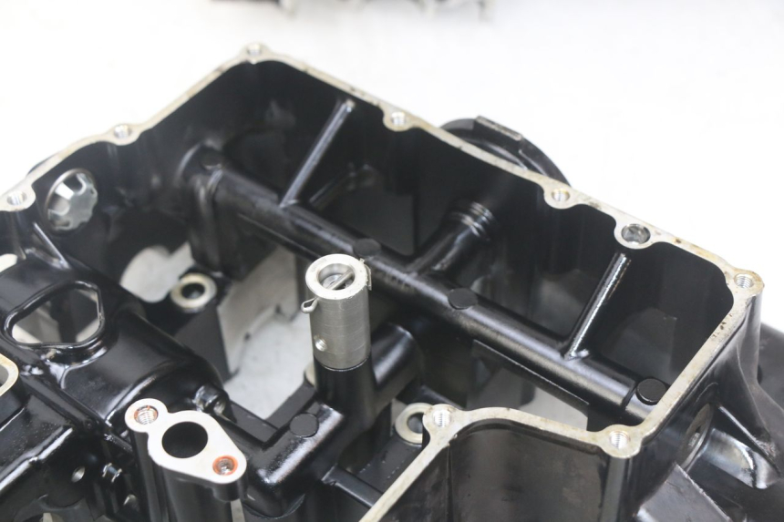 photo de CÁRTER DE MOTOR INFERIOR YAMAHA FZS FAZER 600 (1998 - 2001)