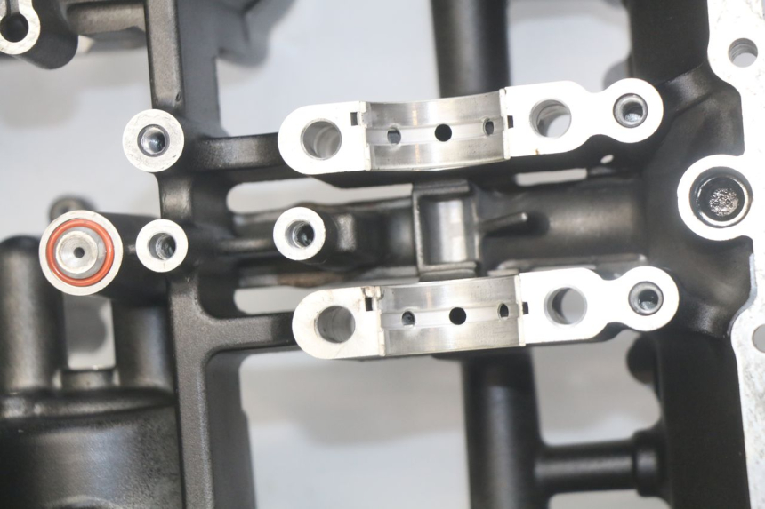 photo de CÁRTER DE MOTOR INFERIOR YAMAHA FZS FAZER 600 (1998 - 2001)