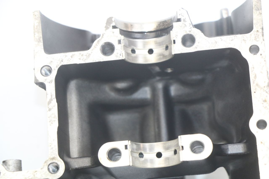 photo de CÁRTER DE MOTOR INFERIOR YAMAHA FZS FAZER 600 (1998 - 2001)