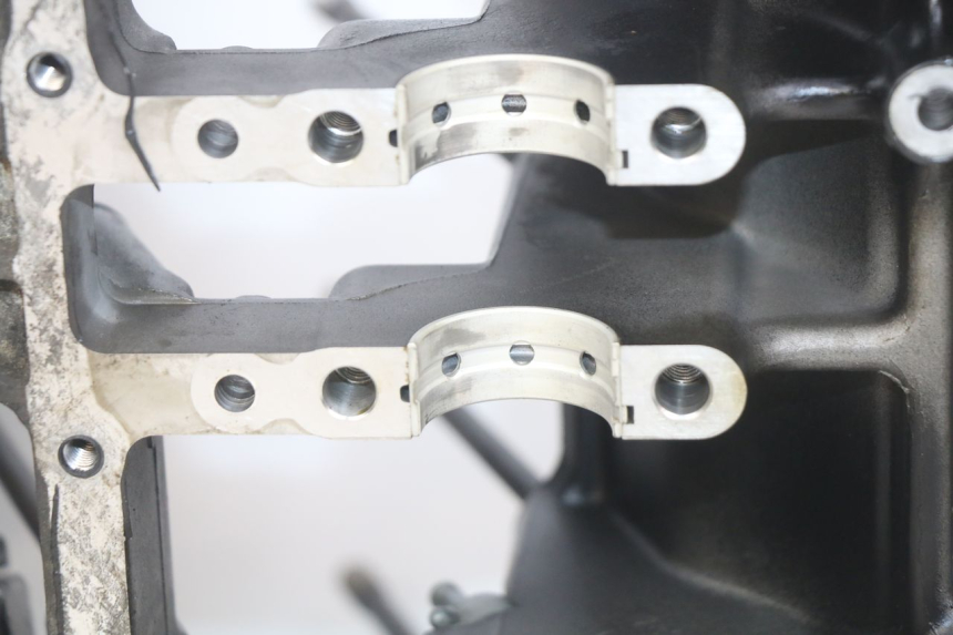 photo de CÁRTER DE MOTOR INFERIOR YAMAHA FZS FAZER 600 (1998 - 2001)