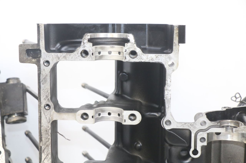 photo de CÁRTER DE MOTOR INFERIOR YAMAHA FZS FAZER 600 (1998 - 2001)