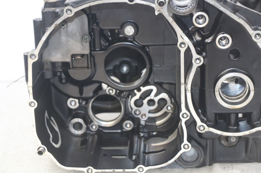 photo de CÁRTER DE MOTOR INFERIOR YAMAHA FZS FAZER 600 (1998 - 2001)
