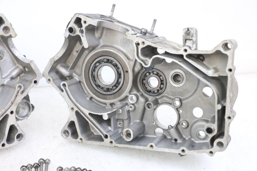 photo de Cárter inferior del motor HYOSUNG GV AQUILA 125 (2000 - 2004)