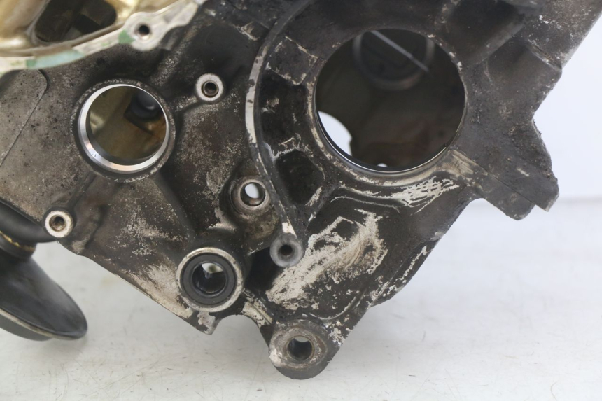 photo de CÁRTER DE MOTOR INFERIOR HONDA CBF 500 (2004 - 2007)