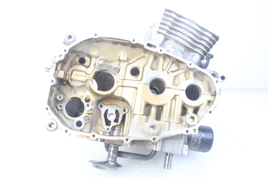 photo de CÁRTER DE MOTOR INFERIOR HONDA CBF 500 (2004 - 2007)