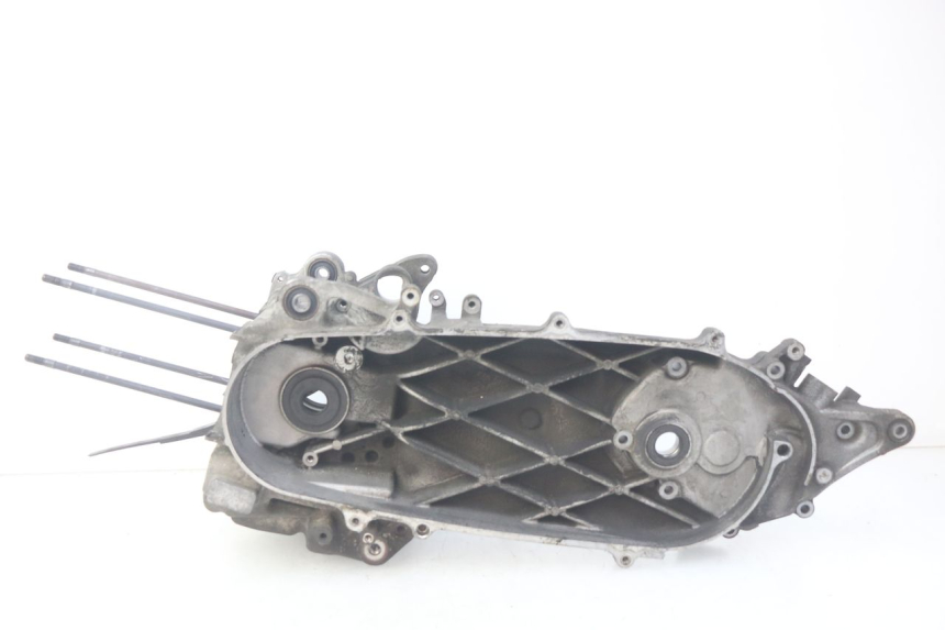 photo de CÁRTER DE MOTOR INFERIOR HONDA FES PANTHEON 125 (2003 - 2007)