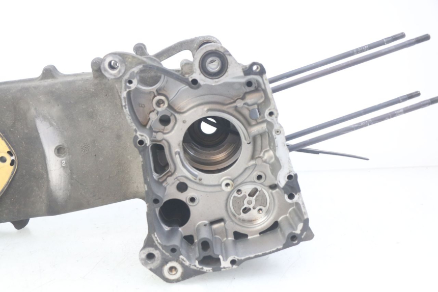 photo de CÁRTER DE MOTOR INFERIOR HONDA FES PANTHEON 125 (2003 - 2007)