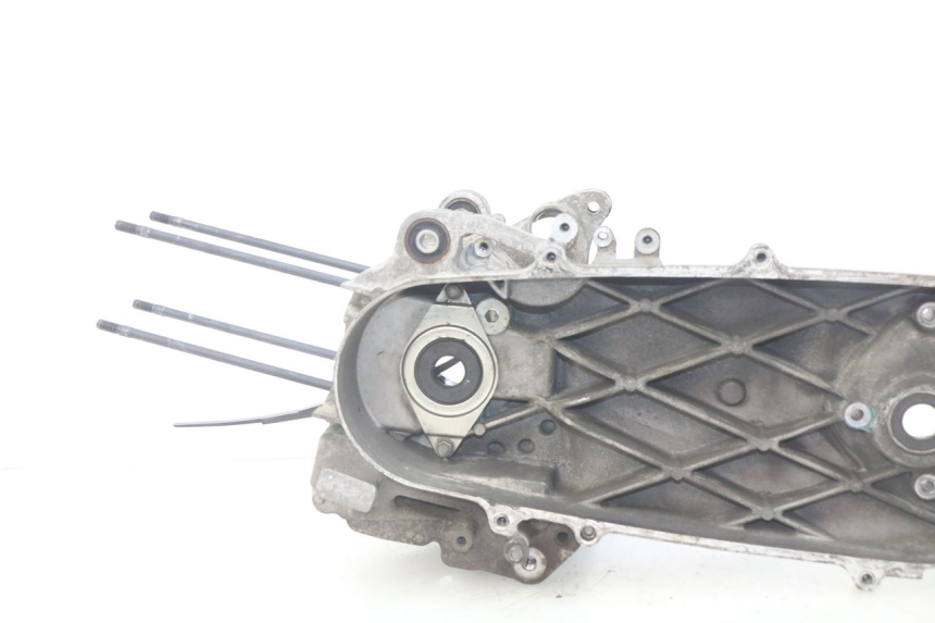 photo de CÁRTER DE MOTOR INFERIOR HONDA FES S-WING SWING ABS 125 (2007 - 2015)