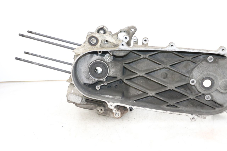 photo de CÁRTER DE MOTOR INFERIOR HONDA FES S-WING SWING ABS 125 (2007 - 2015)