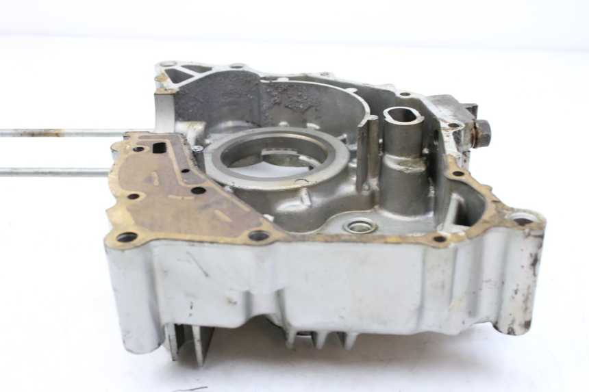 photo de CÁRTER DE MOTOR INFERIOR SYM HUSKY 125 (1999 - 2005)