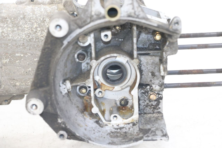 photo de CÁRTER DE MOTOR INFERIOR KEEWAY RY6 2T 50 (2011 - 2019)