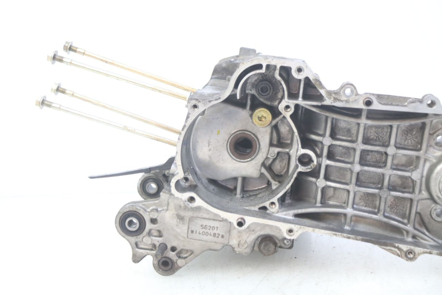 photo de CÁRTER DE MOTOR INFERIOR KYMCO SENTO 100 (2008 - 2013)