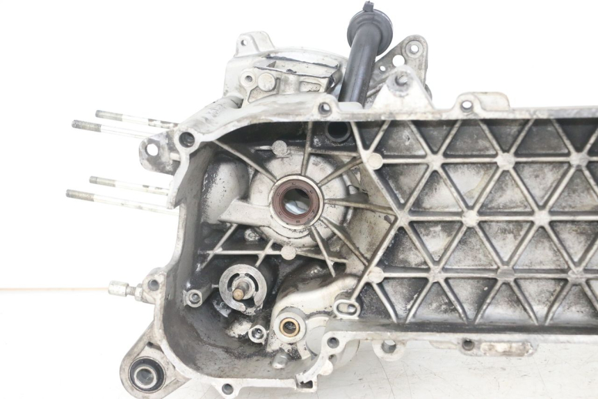 photo de CÁRTER DE MOTOR INFERIOR PIAGGIO NEW TYPHOON 50 (2018 - 2021)
