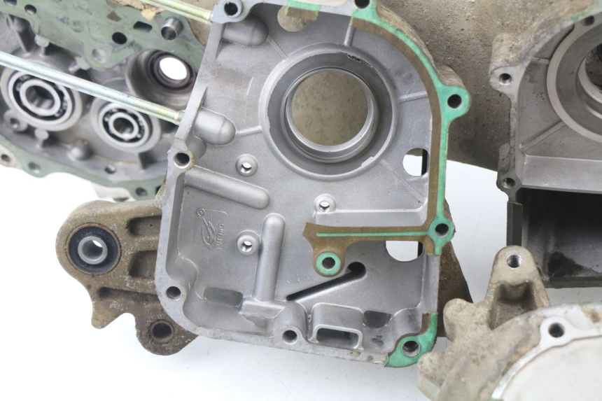 photo de CÁRTER DE MOTOR INFERIOR PEUGEOT KISBEE 4T 50 (2010 - 2017)