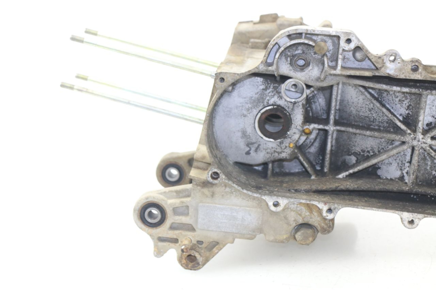 photo de CÁRTER DE MOTOR INFERIOR PEUGEOT KISBEE 4T 50 (2010 - 2017)