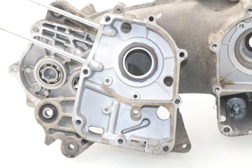 photo de CÁRTER DE MOTOR INFERIOR PEUGEOT KISBEE 4T 50 (2010 - 2017)