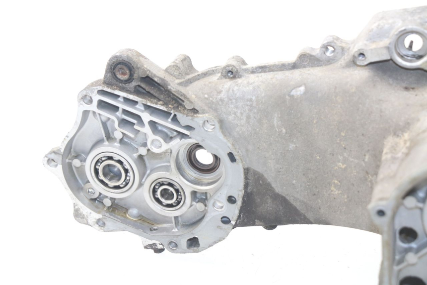 photo de CÁRTER DE MOTOR INFERIOR PEUGEOT KISBEE 4T 50 (2010 - 2017)