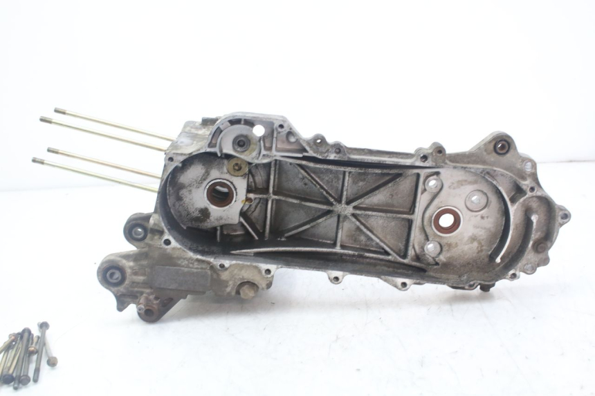 photo de CÁRTER DE MOTOR INFERIOR PEUGEOT KISBEE 4T 50 (2010 - 2017)