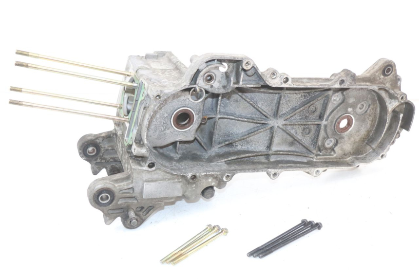 photo de CÁRTER DE MOTOR INFERIOR PEUGEOT KISBEE 4T 50 (2018 - 2022)