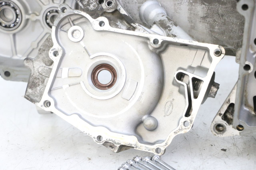 photo de CÁRTER DE MOTOR INFERIOR PEUGEOT TWEET 4T 50 (2018 - 2020)