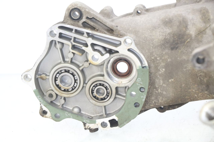 photo de CÁRTER DE MOTOR INFERIOR PEUGEOT V-CLIC VCLIC 50 (2007 - 2013)