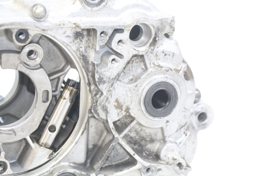 photo de CÁRTER DE MOTOR INFERIOR YCF PILOT 125
