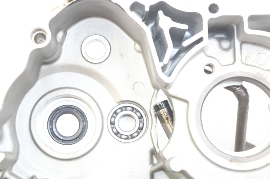 photo de CÁRTER DE MOTOR INFERIOR YCF PILOT 125