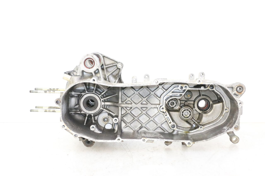 photo de CARTER INFERIOR DEL MOTOR PGO RODOSHOW 2T 50 (2003 - 2007)