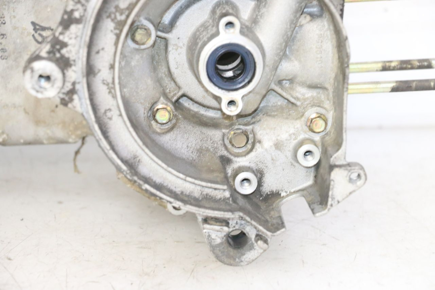 photo de CARTER INFERIOR DEL MOTOR PGO RODOSHOW 2T 50 (2003 - 2007)