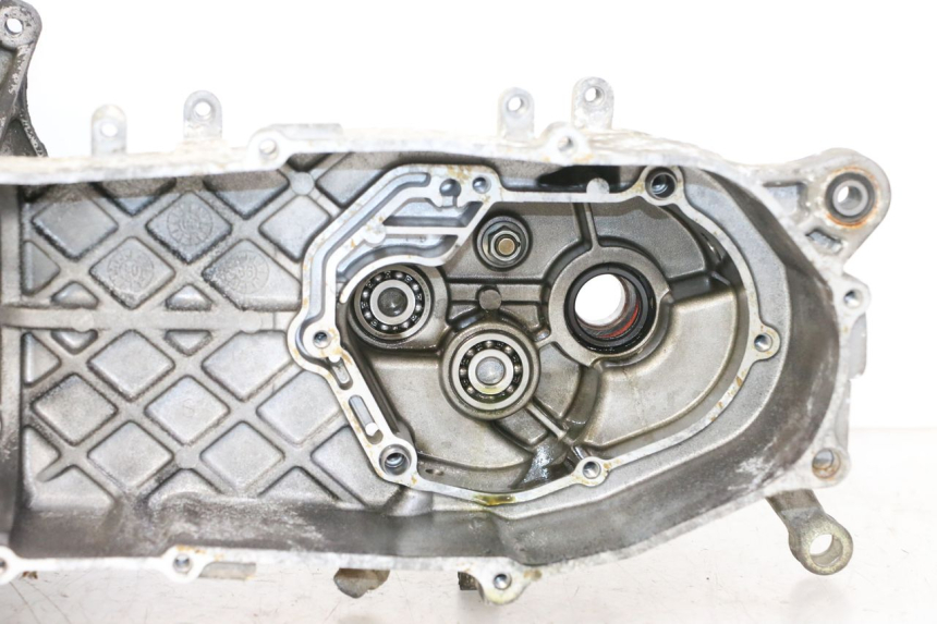 photo de CARTER INFERIOR DEL MOTOR PGO RODOSHOW 2T 50 (2003 - 2007)