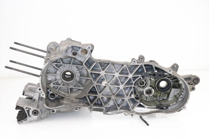photo de CARTER PEUGEOT SATELIS COMPRESSOR K15 125 (2006 - 2009)