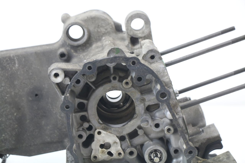 photo de CARTER PEUGEOT SATELIS COMPRESSOR K15 125 (2006 - 2009)