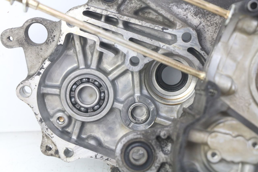 photo de CÁRTER DE MOTOR INFERIOR KYMCO SENTO 100 (2008 - 2013)