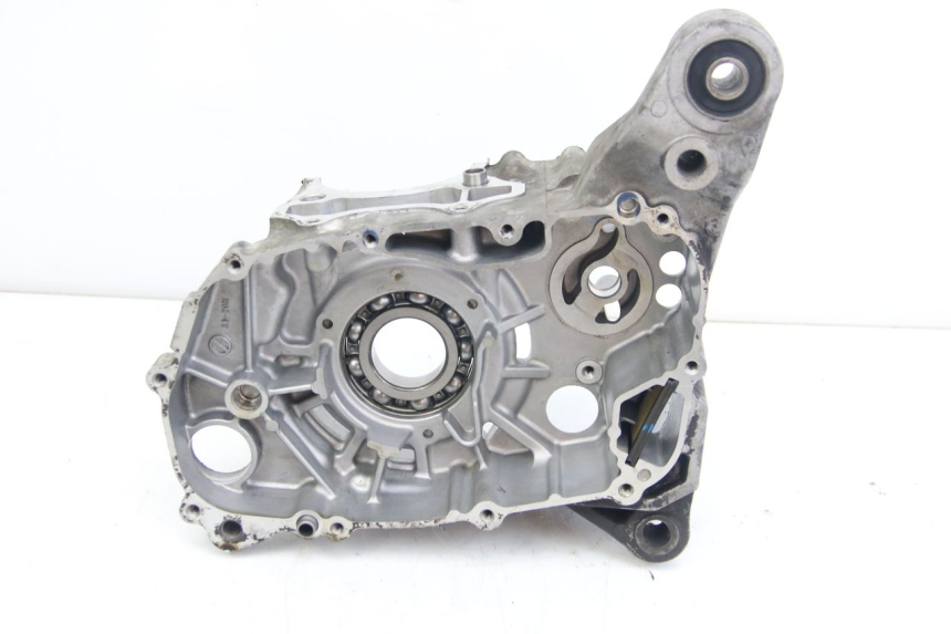 photo de CÁRTER DE MOTOR INFERIOR SUZUKI SIXTEEN 125 (2008 - 2010)